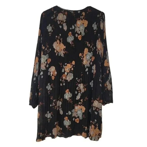 Black Tape Women's Pleated Black Poly Chiffon V-Neck Long Sleeve Relaxed Fit Lin - Picture 7 of 13